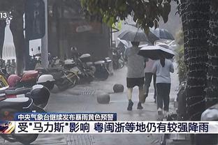 范德法特：阿贾克斯一月买的人毫无水平，签下亨德森没人满意